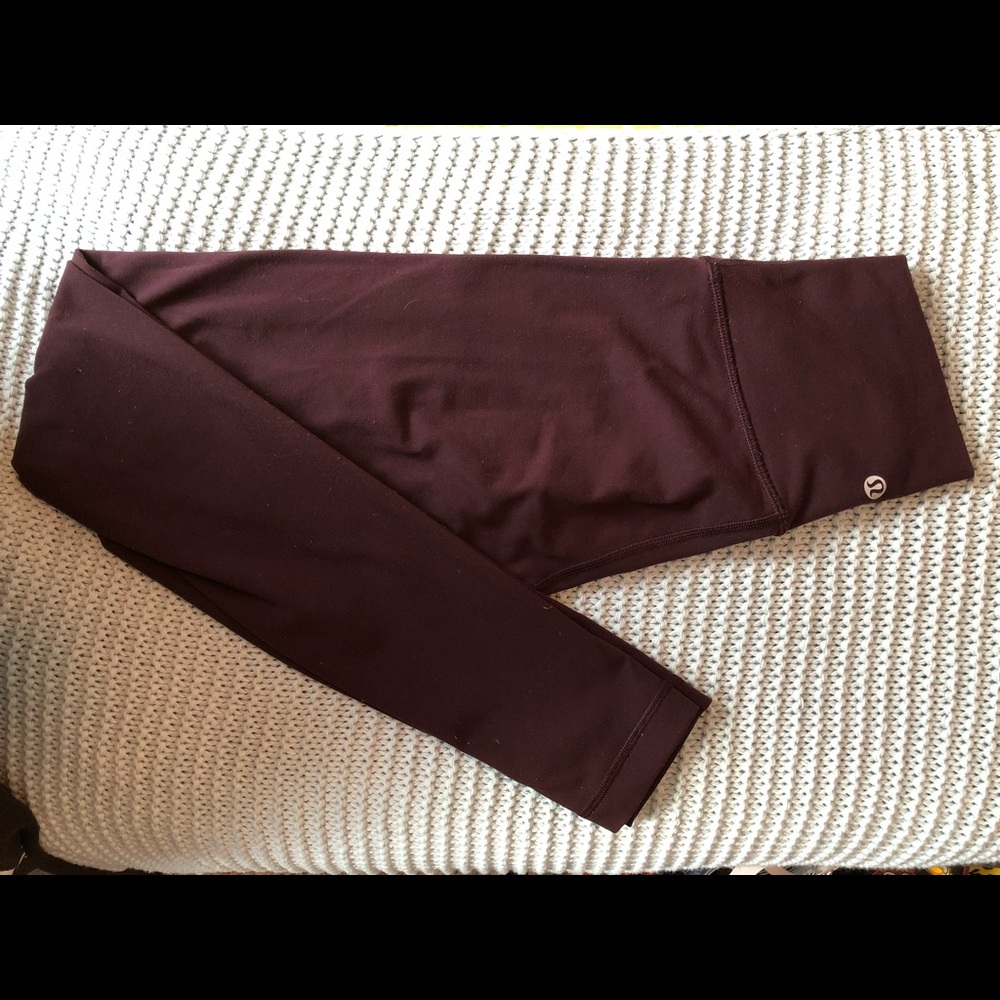 *SOLD* Lululemon Wunder Under